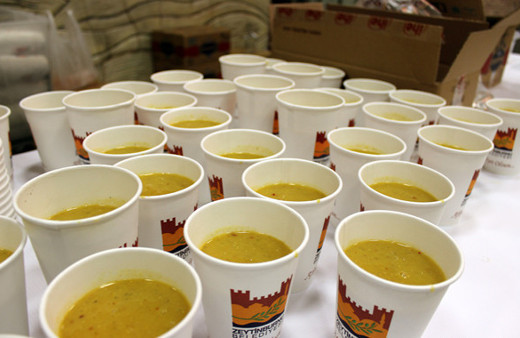 İftara yetişemeyene kemik suyu ile kaynatılmış çorba