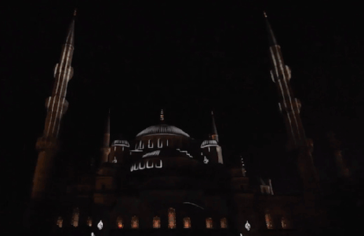 Sultanahmet Camii'nde muhteşem video mapping gösterisi!
