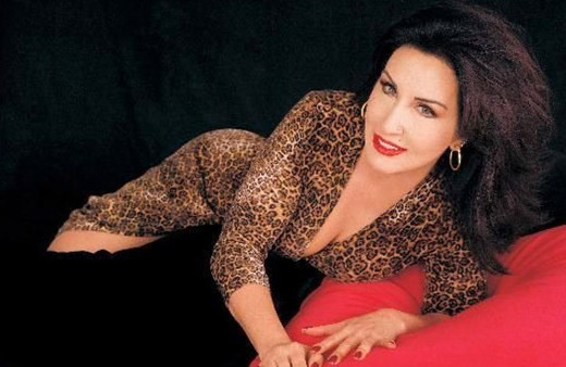 Nükhet Duru'dan olay itiraf: Eşim benim için 100 dolar bahse girmiş