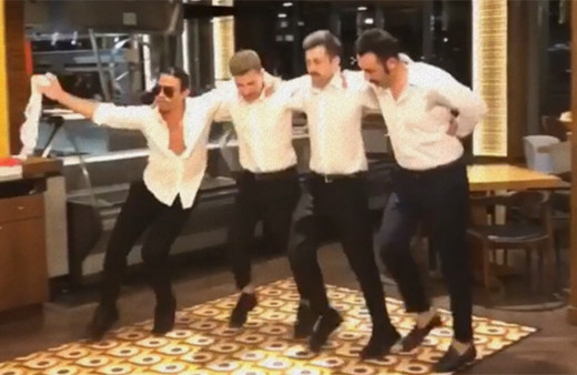 Nusret yeni şubesini halay çekerek kutladı!