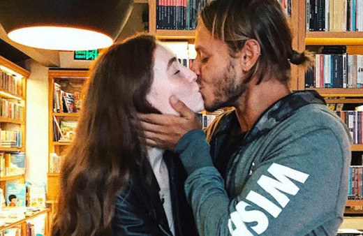 Survivor'da ödülü kaptı sevgilisiyle dudak dudağa poz verdi