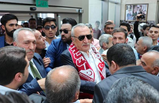 Konvoyun sonu görülmedi! Mehmet Ağar'dan 'baba' destek