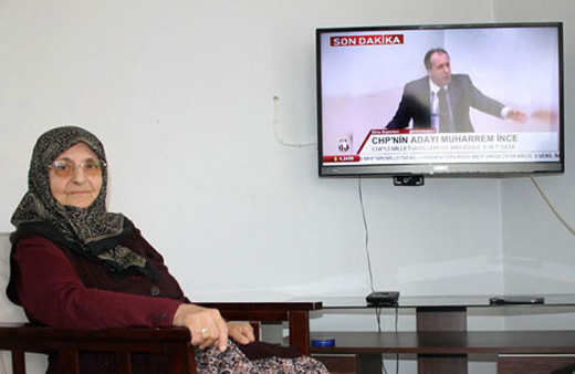 Muharrem İnce'nin annesi oğlunu böyle izledi! İlk sözleri...