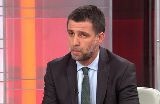 Nereden nereye! Hakan Şükür, çalışırken ilk kez görüntülendi