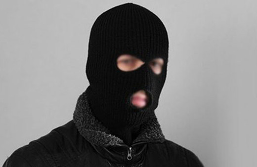 Evini soyan hırsız öz amcasının oğlu çıktı...