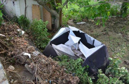 Felaket ünlü şarkıcıya da vurdu! Zarar büyük