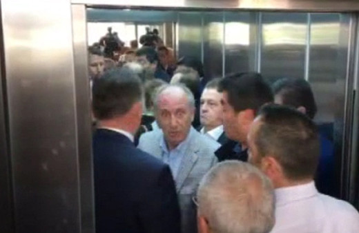 Muharrem İnce'nin CHP Genel Merkezinde asansör krizi