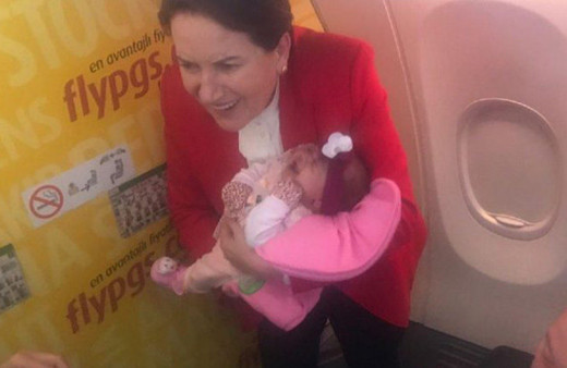  Akşener’e uçakta büyük sürpriz! Pilot iki kez anons etti