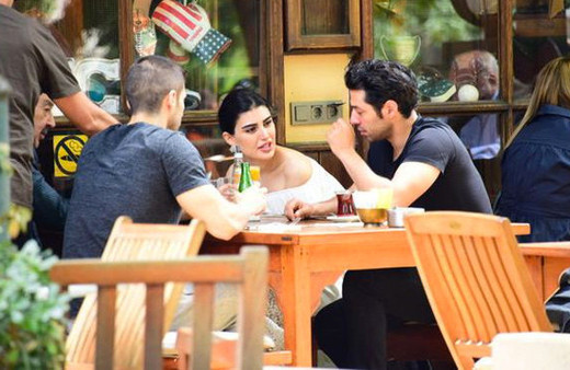 Ufuk Tefekler Cinayetler'in Serhan'ı Mert Fırat sosyetik sevgilisi