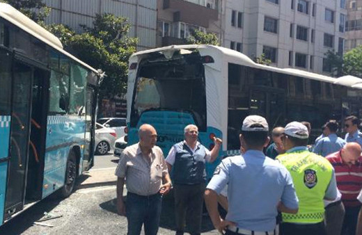 Şişli'de halk otobüsü çarpıştı! Yaralılar var