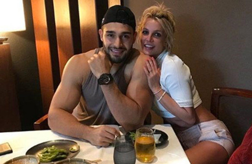 İşte Britney Spears'ın 13 yaş küçük sevgilisi