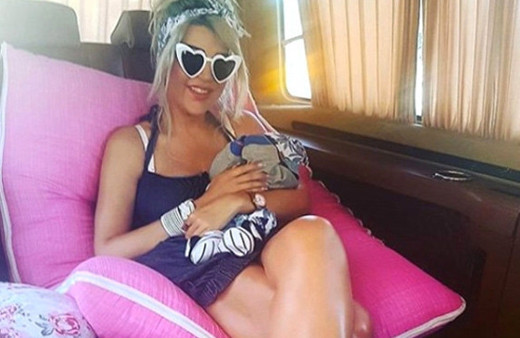 Nazlı Hamarat 5 günlük bebeğiyle dışarı çıktı olay oldu