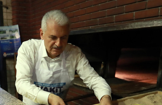 Onu hiç böyle görmediniz elleriyle yaptı