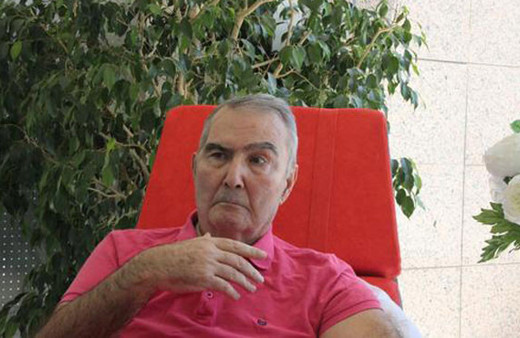 Deniz Baykal'dan aylar sonra ilk fotoğraf! Baykal'a ne olmuş böyle?