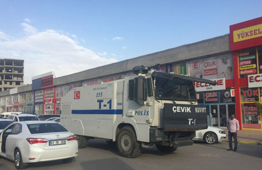 Suruç'ta AK Partililere saldırı