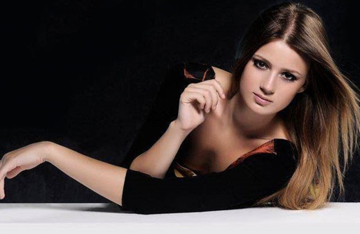 Evinden çıkanlar şoke etmişti! Gizem Karaca'ya bir darbe daha