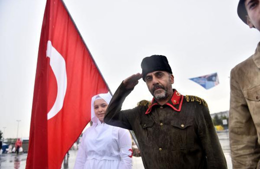 Dev buluşma: Yağmura rağmen yüz binler akın etti!