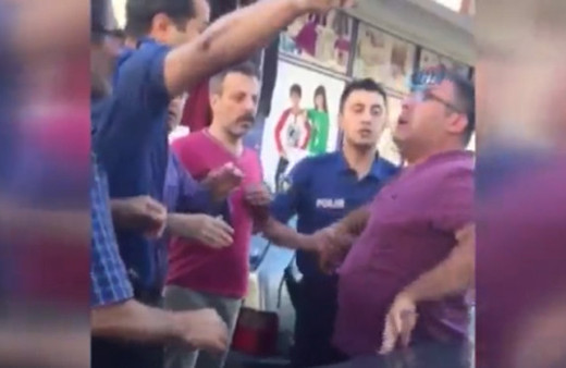 Polise atılan tokat için soruşturma başlatıldı