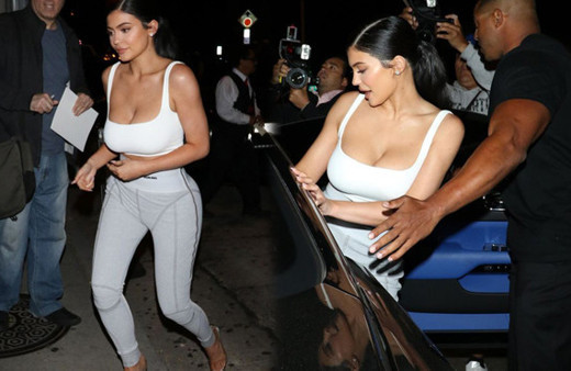 Kylie Jenner herkesi hipnotize etti!
