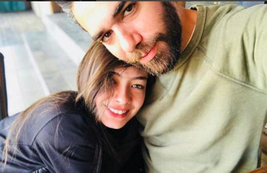 Kadir Doğulu eşi Neslihan Atagül'ü 3 kelimeyle bakın nasıl anlattı