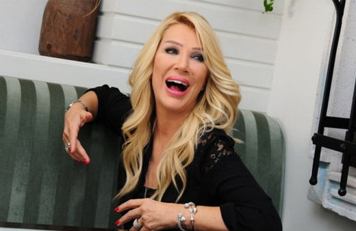 Acılara dayanamadı! Seda Sayan acilen ameliyat oldu