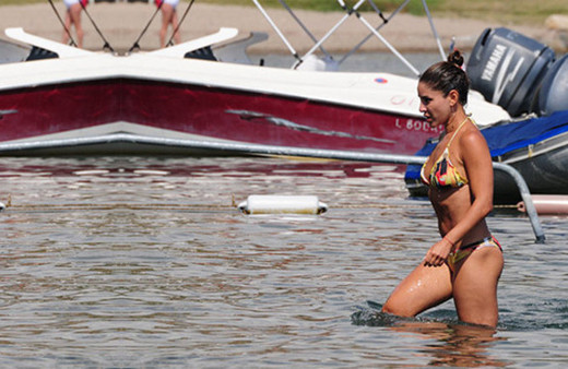 Kim der ki 2 çocuk annesi! Irmak Ünal arz-ı endam ediyor