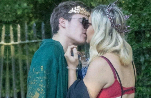 Oxford'daki seks skandalı büyüyor! Meğer ünlü oyuncu çağırmış