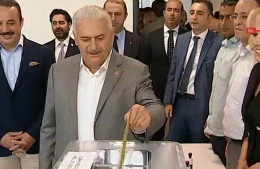 Başbakan'ın sandığından bakın kim çıktı? İşte sonuçlar