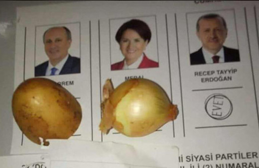 Seçimden en ilginç oy pusulası fotoğrafları!