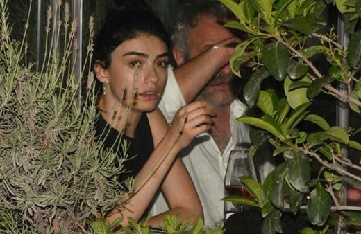 Hazar Ergüçlü 19 yaş büyük aşkıyla sarmaş dolaş yakalandı