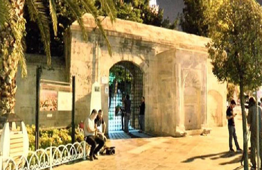 Fatih'te cami bahçesinde dehşet veren olay!