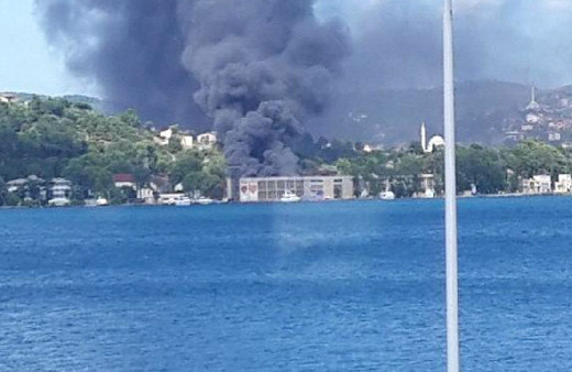 Ünlü dizilerin çekildiği tarihi mekanda yangın çıktı