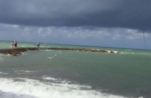 Antalya'da hortum paniği! 