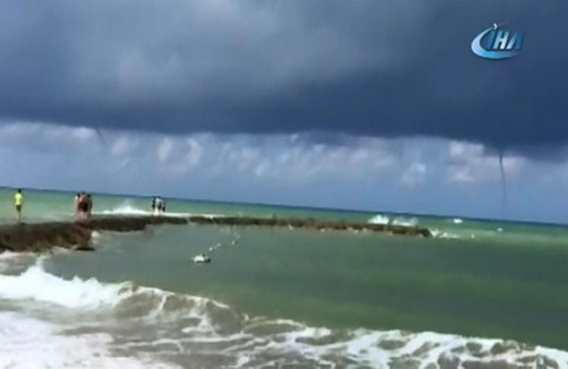 Antalya'da korkutan görüntü! Aynı anda 4 hortum