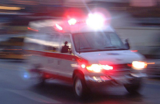 Zehir pompasını ağzıyla açmaya çalışınca...