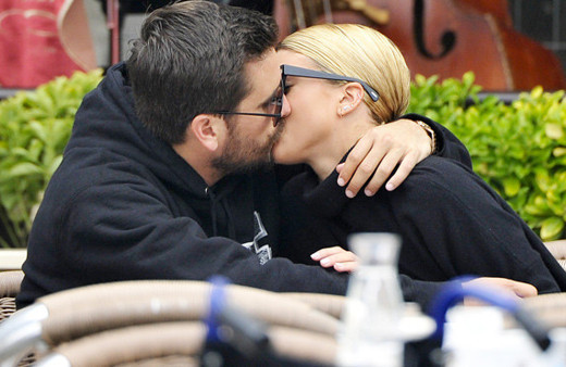 İhaneti affetmedi seks bağımlısı sevgilisini terk etti