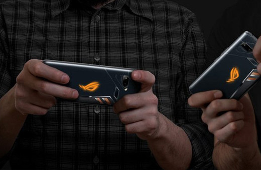 Asus mobile oyunculara yönelik ürettiği ROG Phone'u tanıttı