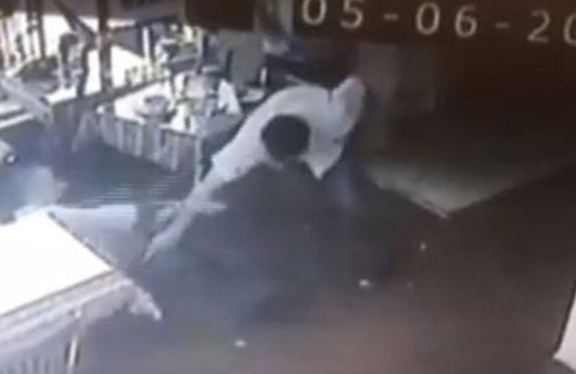 Tabancayla vurulup başı çekiçle ezilen adam öldü