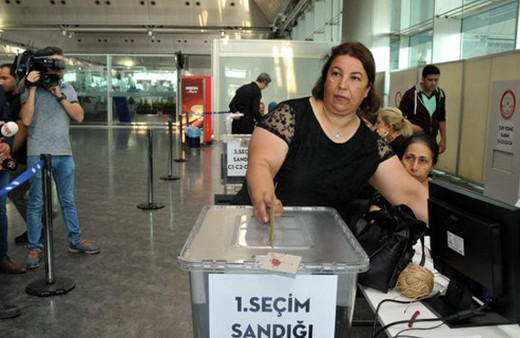 24 Haziran seçimleri için sınır kapılarında oy verme işlemi başladı