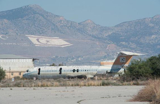 44 yıldır tek uçak inmiyor: Lefkoşa Havalimanı son hali!