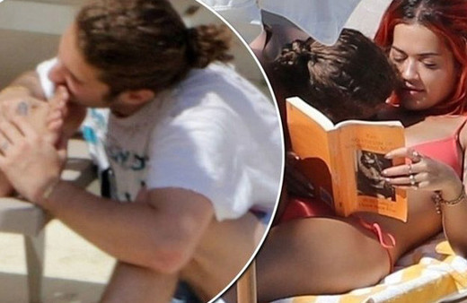 Dünyaca ünlü şarkıcının bu görüntüsü olay oldu