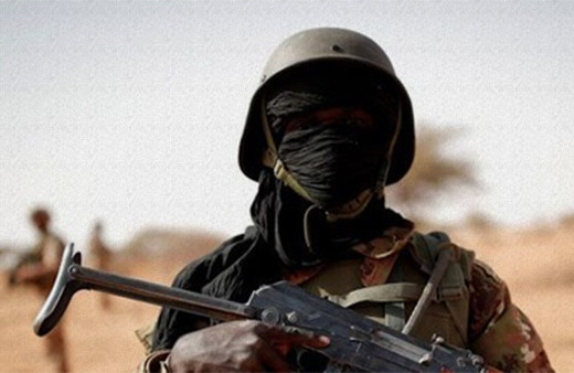 Fransız askerlerine bombalı saldırı: Ölüler var!