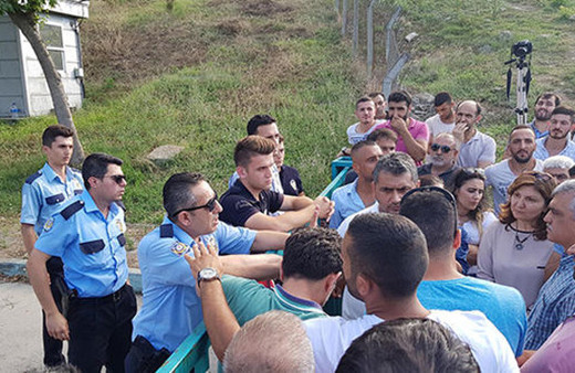 Dilovası'ndaki kötü koku vatandaşı sokağa döktü