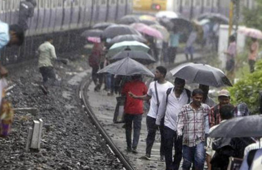 Muson yağmurları 66 can aldı