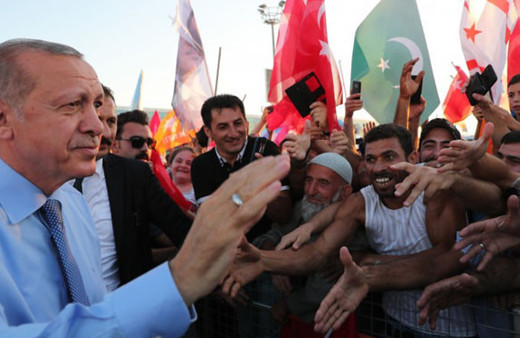 KKTC'de halk Erdoğan'ı coşkuyla karşıladı