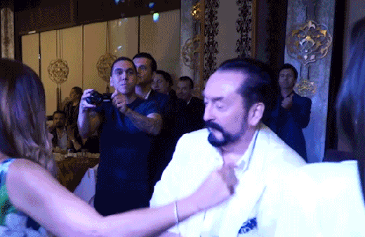 Adnan Oktar kimdir nereli hangi ülkenin casusu? 