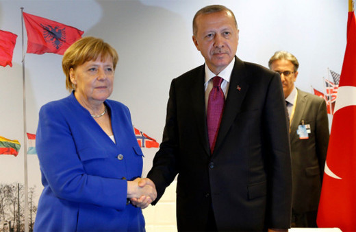 Erdoğan ile Merkel bir araya geldi
