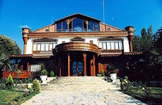 İşte Adnan Oktar'ın lüks yaşamı!