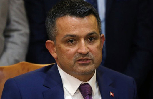 Tarım Bakanı Pakdemirli, Turkcell'den istifa etti