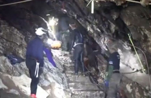 Tayland donanması paylaştı! İşte çocukların kurtarılma anı